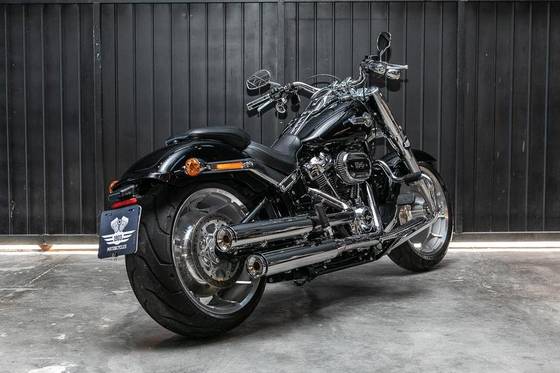 HARLEY-DAVIDSON SOFTAIL FAT BOY 114 